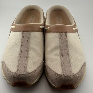 Easy Spirit Leather/Textile Upper Clogs Women’s Size 9 M Cream